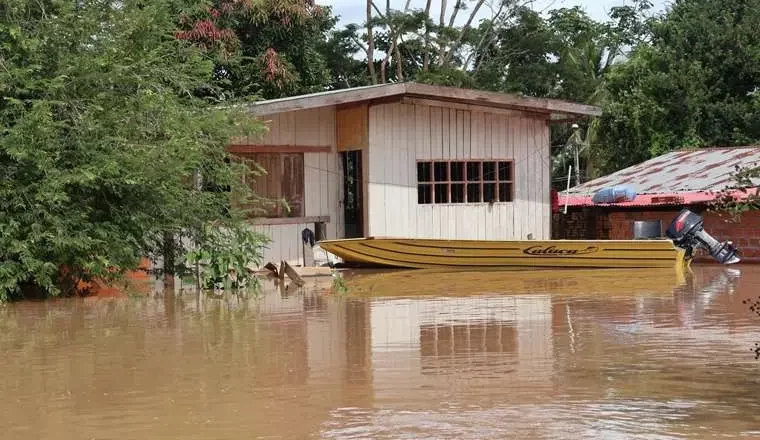 Searpi de Santa Cruz lleva proyecto a Cobija para frenar inundaciones